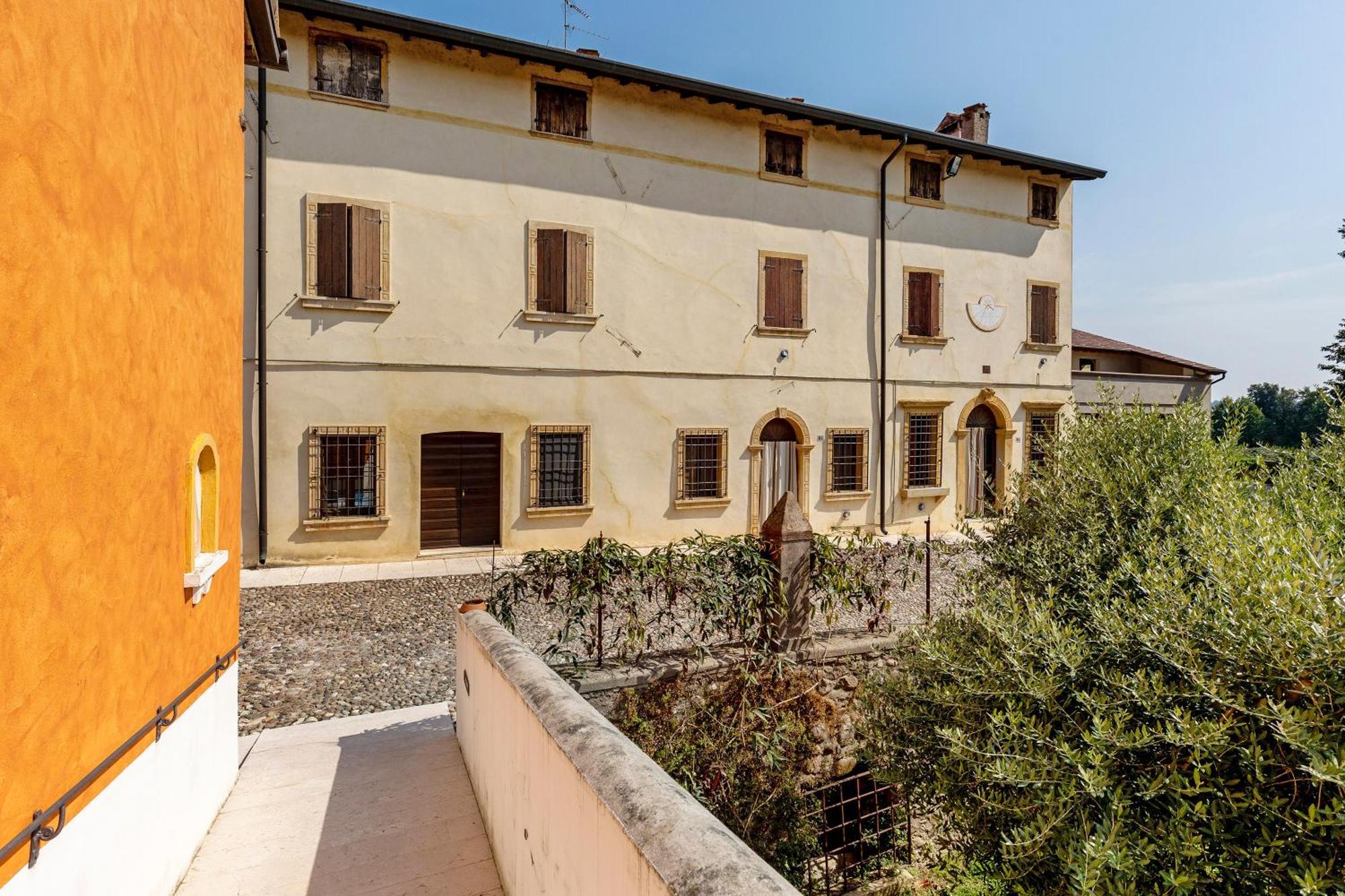 New Agriturismo Corte Olfino Монцамбано Экстерьер фото